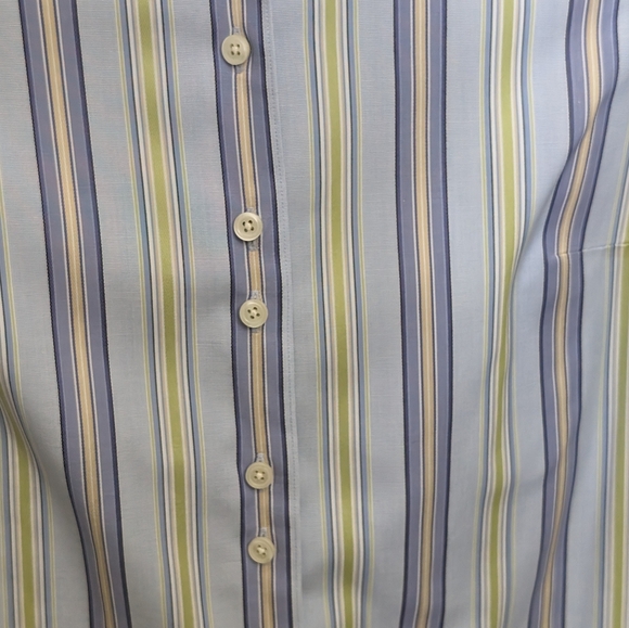 Talbot's Petites Button Down Shirt Size 6P - Picture 4 of 10